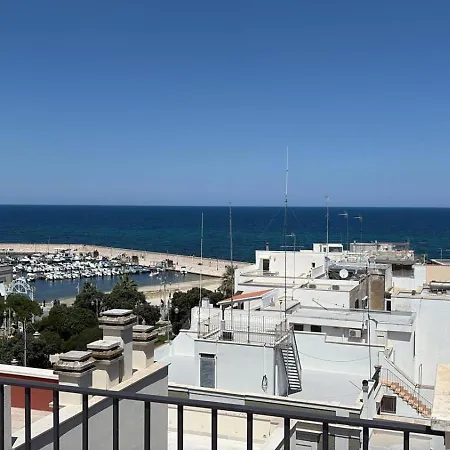 Palazzotorre 101 - Luxury & Terrace Apartamento Bari